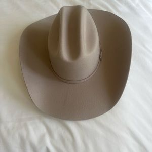 Ariat wool cowboy hat size 7.